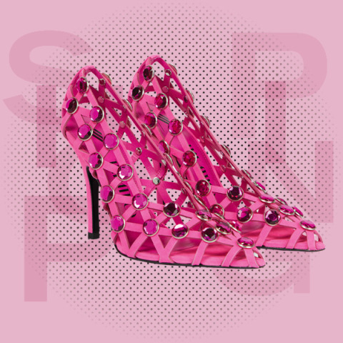 Ροζ ρούχα και αξεσουάρ 