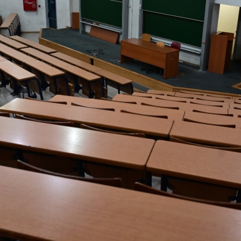 η Ελλάδα αναδεικνύεται έτσι ως εκπαιδευτικός και πολιτισμικός κόμβος της Νοτιοανατολικής Ευρώπης