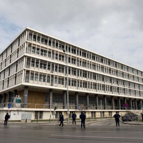 Θεσσαλονίκη: Στο ψυχιατρείο ο 41 ετών Ελληνοβρετανός για τον εκρηκτικό μηχανισμό έξω από τα δικαστήρια της πόλης - Γιατί αποφασίστηκε η νοσηλεία του