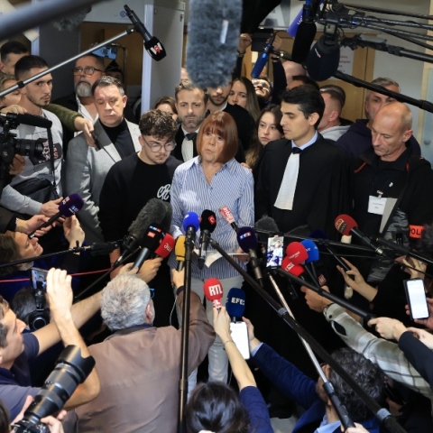 Οι ποινές στους βιαστές της Πελικό είναι άλλη μια επιβεβαίωση του εξευτελισμού της δικαιοσύνης