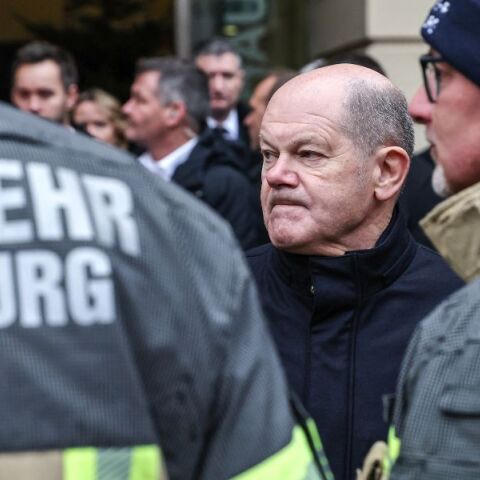 Γερμανία: Ο καγκελάριος Όλαφ Σολτς εκφράζει τη συμπαράστασή του στα θύματα της επίθεσης σε χριστουγεννιάτικη αγορά στο Μαγδεμβούργο - Κάνει έκκληση για ενότητα