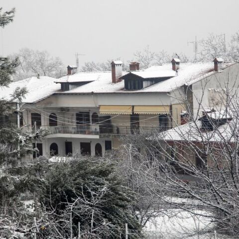 Θεσσαλονίκη: Χιονίζει σε ορεινές περιοχές - Με αντιολισθητικές αλυσίδες η κυκλοφορία σε Λαχανά, Βερτίσκο και Σοχό - Ανακοινώσεις από την Τροχαία