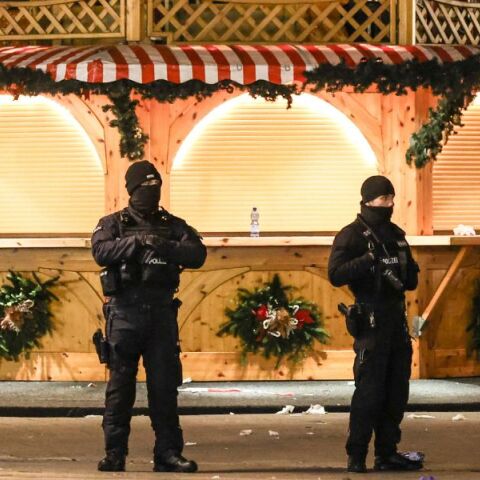 Γερμανία: Ο φερόμενος ως δράστης της επίθεσης στην υπαίθρια χριστουγεννιάτικη αγορά του Μαγδεμβούργου οδηγήθηκε ενώπιον ανακριτή