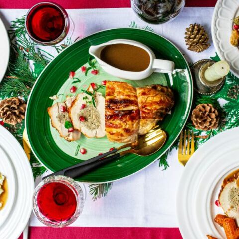 Πώς να απολαύσουμε με ασφάλεια τα εορταστικά γεύματα - Οι συμβουλές του ΕΦΕΤ