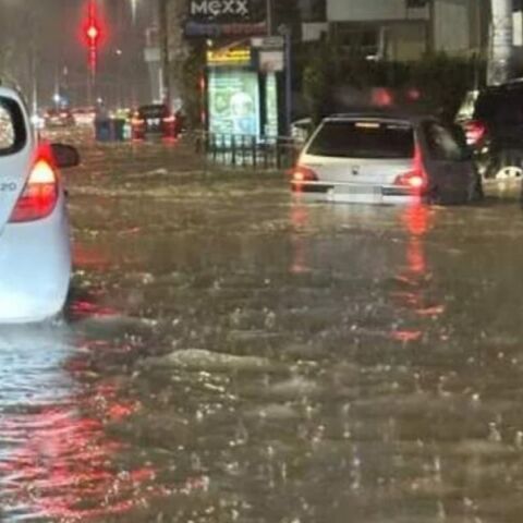 Προειδοποιήσεις για τα λύματα που βγήκαν στην Ποσειδώνος