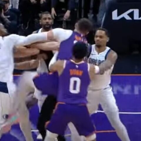 NBA: Το γήπεδο μετατράπηκε σε ρινγκ - Έπαιξαν μπουνιές Νούρκιτς και Μάρσαλ στο Σανς-Μάβερικς