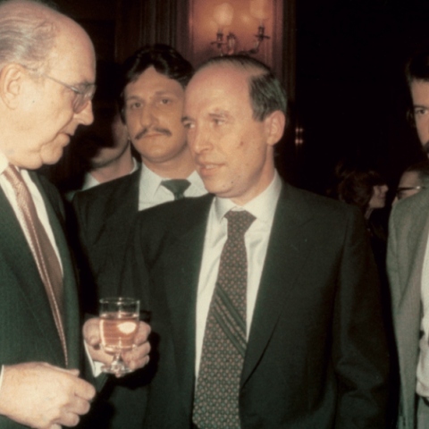 Ο Κώστας Σημίτης και οι αντιλαϊκιστές ηγέτες της Μεταπολίτευσης