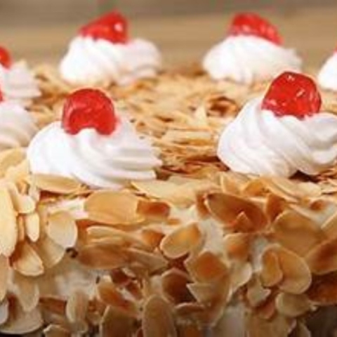 Πού θα βρεις την καλύτερη τούρτα αμυγδάλου