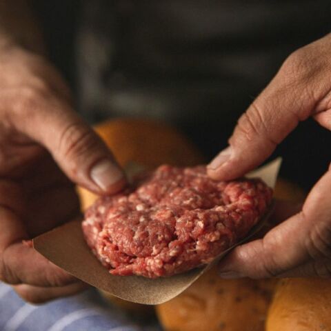 Ο ΕΦΕΤ ανακαλεί κατεψυγμένο μπιφτέκι από κοτόπουλο λόγω σαλμονέλας