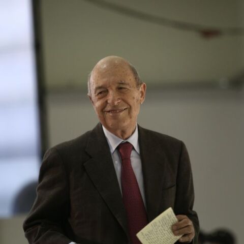 Η Ταινιοθήκη της Ελλάδος αποχαιρετά τον πρωθυπουργό του εκσυγχρονισμού Κώστα Σημίτη