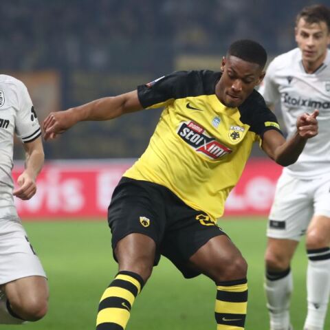 Στιγμιότυπο από το ΑΕΚ-ΠΑΟΚ