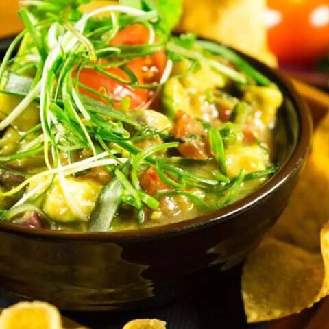 Η καλύτερη καυτερή σούπα στο κέντρο της Αθήνας