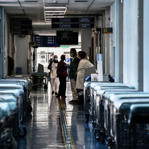 Έπεσε ασανσέρ στον «Ερυθρό Σταυρό» - Πληροφορίες για τέσσερις τραυματίες