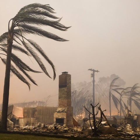 Τι είναι οι Diablo Winds που καταγράφονται στις πυρκαγιές του Λος Άντζελες