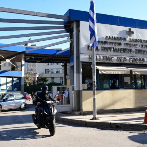 Ερυθρός Σταυρός: Αναζητείται ο τελευταίος συντηρητής μετά την πτώση του ασανσέρ με εντολή εισαγγελέα