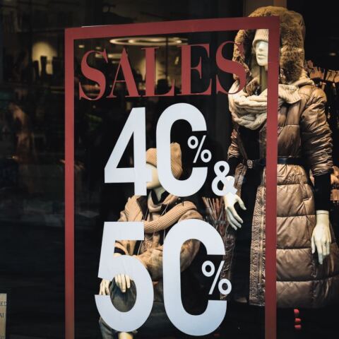 Πρεμιέρα σήμερα για τις χειμερινές εκπτώσεις 2025