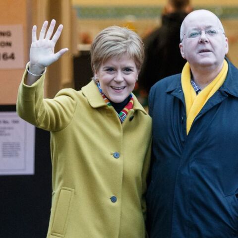 Η πρώην πρωθυπουργός της Σκωτίας Νίκολα Στέρτζιον ανακοίνωσε το διαζύγιό της από τον Πίτερ Μάρελ - Ο σύζυγός της είχε κατηγορηθεί για υπεξαίρεση κεφαλαίων