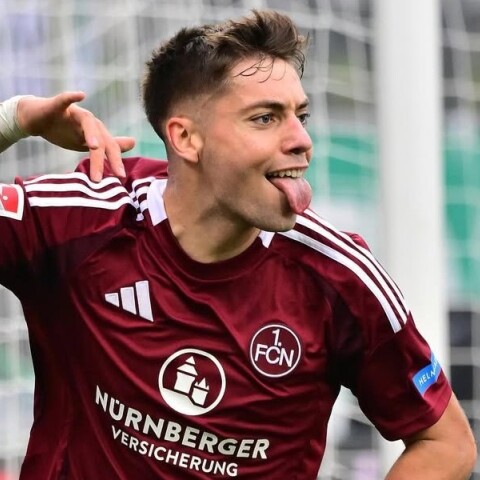 Η Λίβερπουλ ετοιμάζει πρόταση 30 εκατ. ευρώ για τον Στέφανο Τζίμα