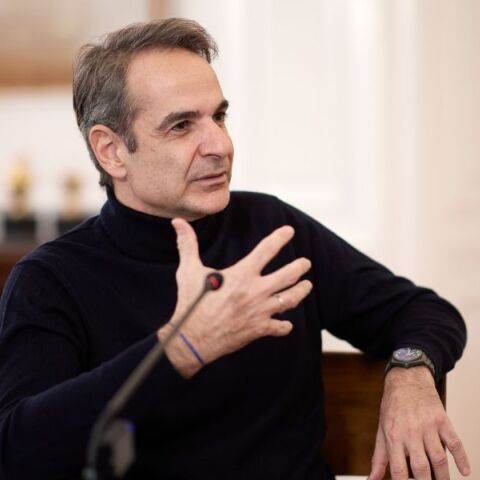 Ο Μητσοτάκης αποκάλυψε τι γράφει το ταμπελάκι που έχει πάντα στο γραφείο του 