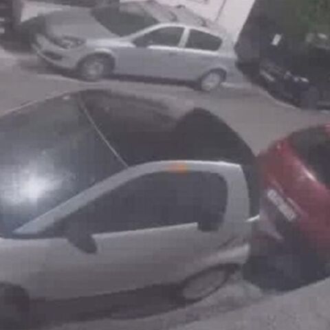 Περιστέρι: Άνδρας με κατεβασμένο παντελόνι καταδίωξε γυναίκα - Την κυνήγησε μέχρι το σπίτι της - Στην περιοχή του Άλσους Περιστερίου η επίθεση