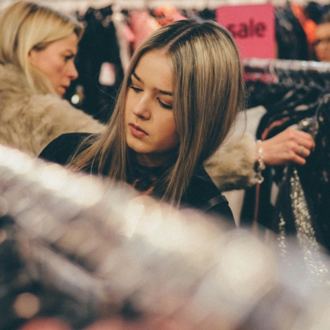 5 απαραίτητα βήματα πριν ξεκινήσετε να ψωνίζετε στις εκπτώσεις