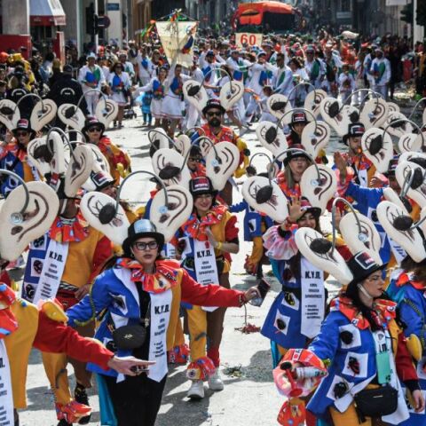 Σε καρναβαλικό mood μπαίνει η Πάτρα -  Τι περιλαμβάνει το σημερινό πρόγραμμα