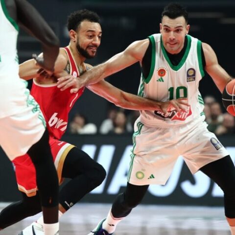 Παναθηναϊκός-Ολυμπιακός 78-72: Ο Σλούκας έκρινε την αναμέτρηση και «έβαψε πράσινο» το πλεονέκτημα έδρας