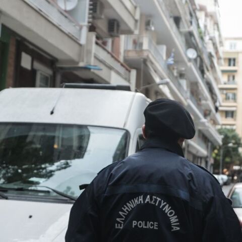 Θεσσαλονίκη: Υπό την επήρεια μέθης συνελήφθη να οδηγεί 49χρονος έχοντας στη θέση του συνοδηγού τον ανήλικο γιο του - 8 συλλήψεις το τελευταίο 24ωρο