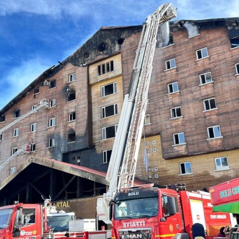 Τουρκία: Τουλάχιστον 66 οι νεκροί από τη φωτιά σε ξενοδοχείο χιονοδρομικού κέντρου 