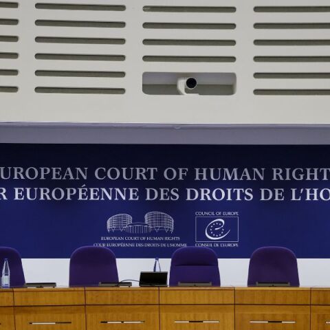 Καταδίκη της Γαλλίας από το Ευρωπαϊκό Δικαστήριο Ανθρωπίνων Δικαιωμάτων διότι η δικαιοσύνη θεώρησε γυναίκα υπαίτια διαζυγίου για παράλειψη συζυγικού καθήκοντος