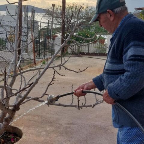 Ο παππούς μου έζησε για (σχεδόν) 102 χρόνια. Αυτή είναι η ιστορία του.