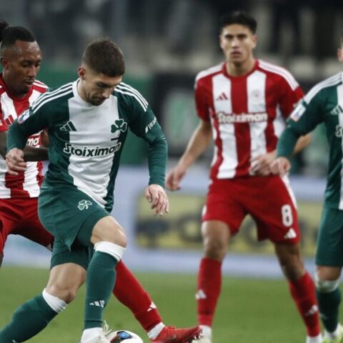 Στιγμιότυπο από Ολυμπιακός-Παναθηναϊκός