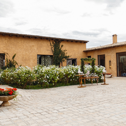 Λογοτεχνική βραδιά στο Nasioutzik Mansion