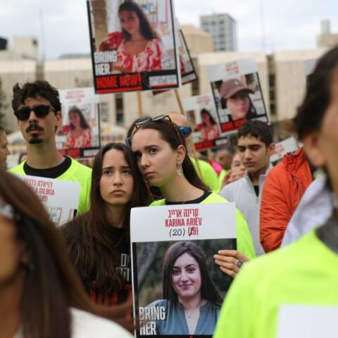 Ισραήλ: Σε συμφωνία με τη Χαμάς για την απελευθέρωση τριών ακόμα ομήρων την Πέμπτη