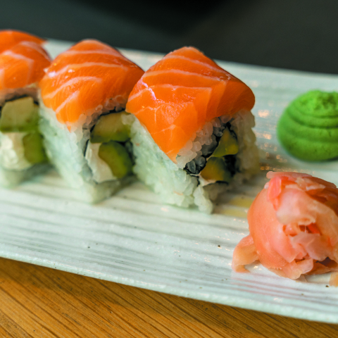 Sushi Rolls: Ένα διαμάντι της ιαπωνικής κουζίνας στον Πειραιά