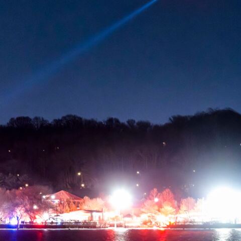 Ουάσινγκτον: Ηχητικό ντοκουμέντο από τον πύργο ελέγχου πριν και μετά τη σύγκρουση - Οι τελευταίες επικοινωνίες ανάμεσα στα τρία μέλη του πληρώματος του ελικοπτέρου