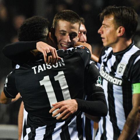 Παίκτες του ΠΑΟΚ πανηγυρίζουν