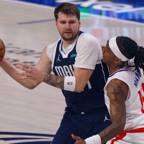 ΝΒΑ: Οι Ντάλας Μάβερικς παραχωρούν στους Λέικερς τον Λούκα Ντόντσιτς παίρνοντας ως αντάλλαγμα τον Άντονι Ντέιβις - Οι λεπτομέρειες της συμφωνίας