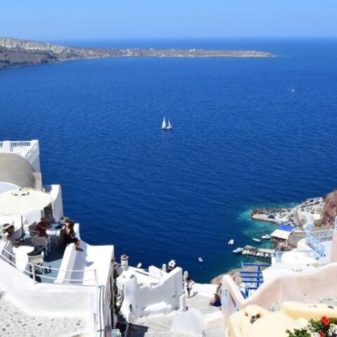 Λέκκας για σεισμούς στη Σαντορίνη: Μπορεί να δούμε τσουνάμι, αλλά θα είναι μικρό