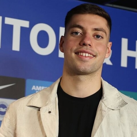 Στέφανος Τζίμας: Και επίσημα στην Μπράιτον με μεταγραφή-ρεκόρ