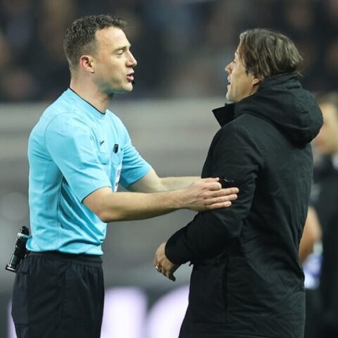 ΑΕΚ σε Λανουά: Προκλητική η διαιτησία του Τσβάιερ, στη δημοσιότητα οι διάλογοι του VAR