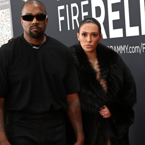 Η γυναίκα του Κάνιε, ο σεξισμός και η υποκρισία | Μάνος Βουλαρίνος