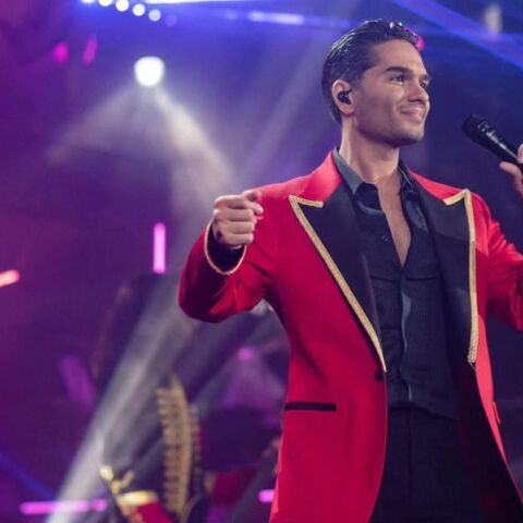 Ο Χρήστος Μάστορας θα τραγουδήσει για την ΕΛ.ΑΣ ανήμερα του Αγίου Βαλεντίνου