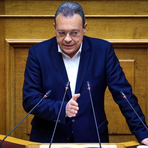 Σωκράτης Φάμελλος: Ο πρόεδρος του ΣΥΡΙΖΑ-ΠΣ ζητά την απόσυρση της υποψηφιότητας του Κωνσταντίνου Τασούλα για το αξίωμα του ΠτΔ