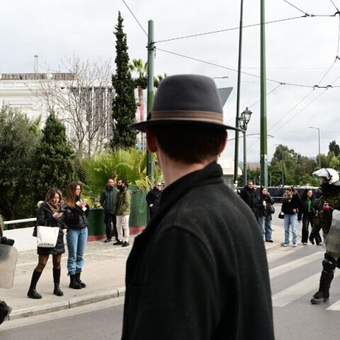 Προσαγωγές και μια σύλληψη στο συλλαλητήριο για τα Τέμπη στην Αθήνα - Αποκαταστάθηκε η κυκλοφορία των οχημάτων - Η ενημέρωση της ΕΛΑΣ