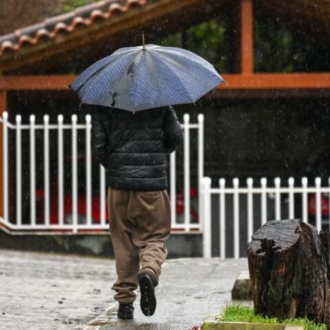 «Τσουχτερό» το κρύο σε όλη τη χώρα τη Δευτέρα - Πού θα χιονίσει