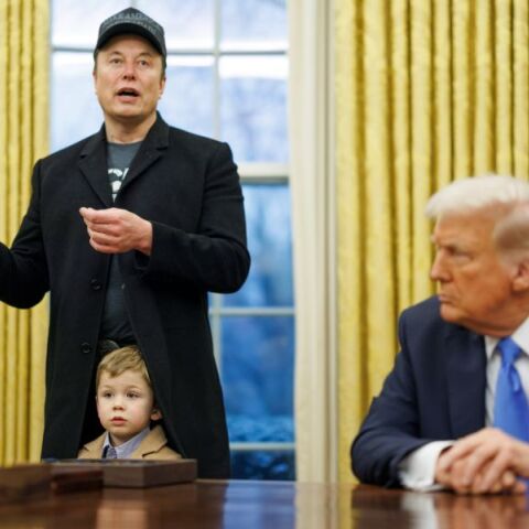 Έλον Μασκ: Η χώρα οδεύει προς τη «χρεοκοπία», αν δεν γίνουν περικοπές