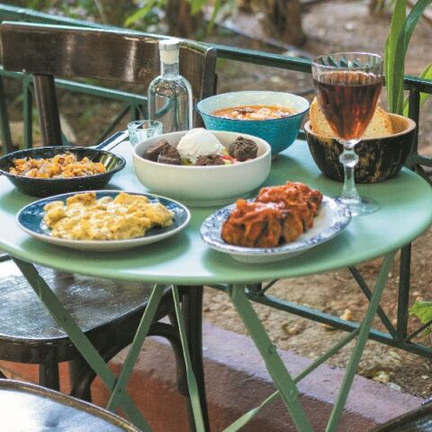 Τα νέα καφενεία της Αθήνας