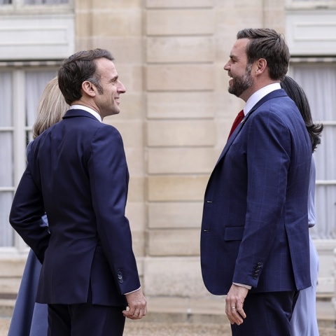 Ο Εμανουέλ Μακρόν και ο Τζέι Ντι Βανς