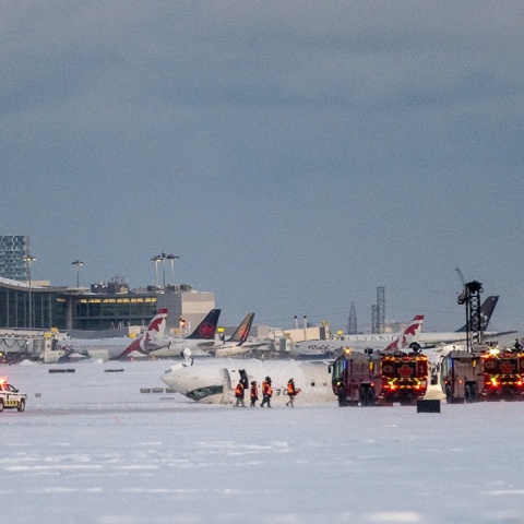 Εικόνα μετά το αεροπορικό ατύχημα στο Τορόντο